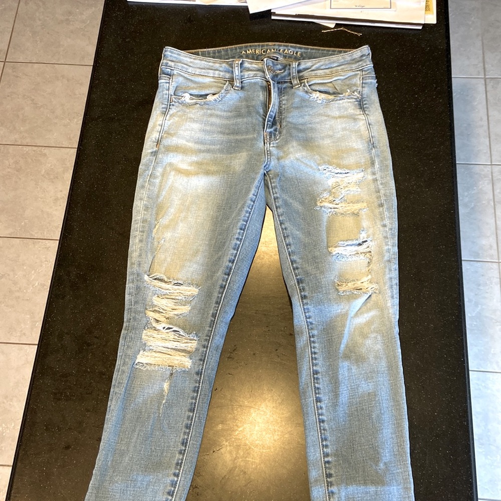 American Eagle jeggings. Size 6 regular. Factory ripped